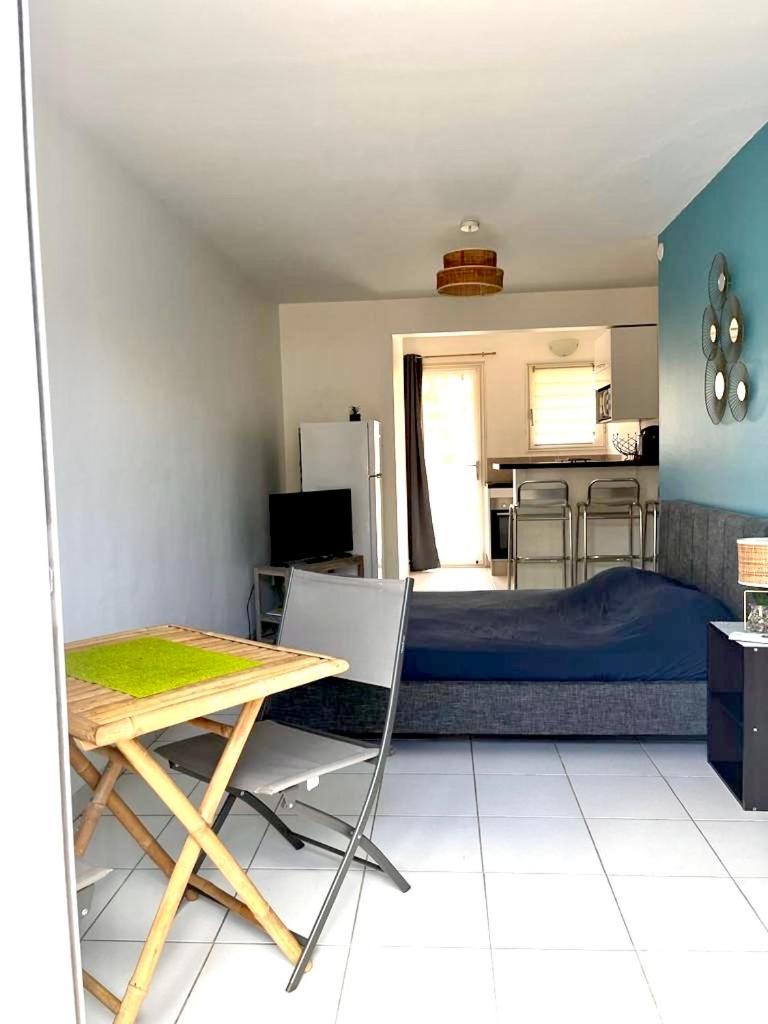 Studio - Residence Avec Piscine Сент-Анн Экстерьер фото
